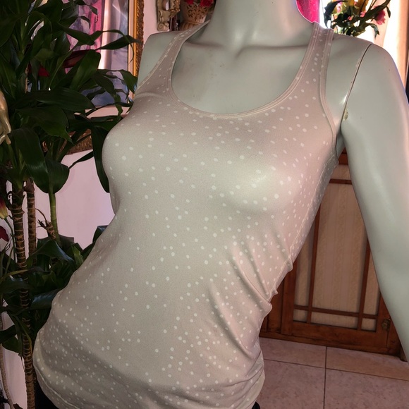 - Lululemon athletic size 4 - Picture 2 of 6